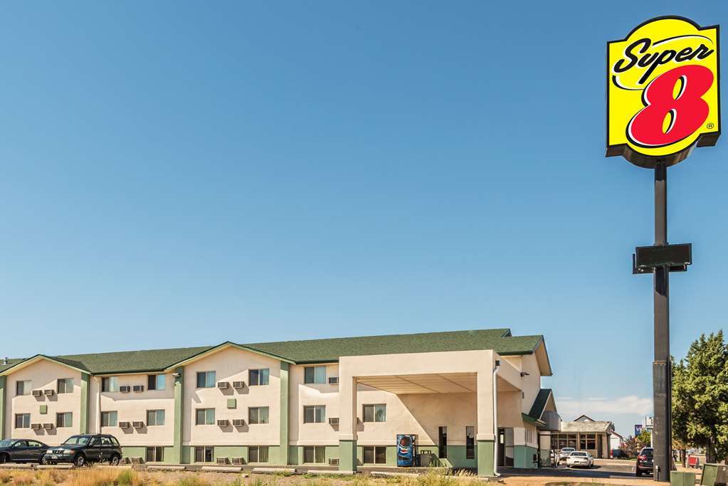 Super 8 By Wyndham Pueblo Hotell Eksteriør bilde